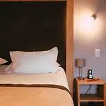 Hotel The Originals Boutique, Du Pont Roupt,
