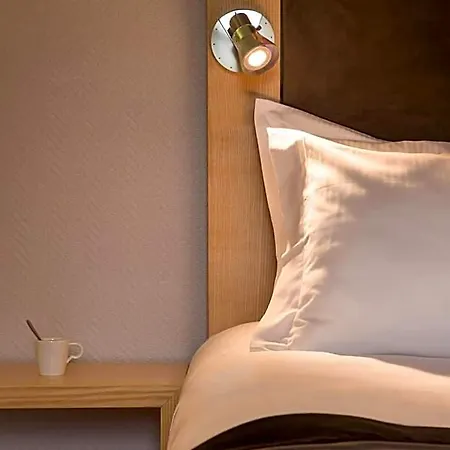 Hotel The Originals Boutique, Du Pont Roupt,